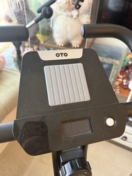 OTO 健身單車