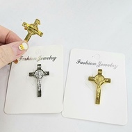Cross brooch Pin 24 (Benedict Benedict/)