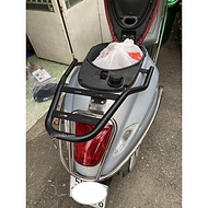 Baga Givi SR lắp cho Vespa Primavera, baga Vespa Primavera