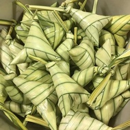 KETUPAT DAUN PALAS / DAUN PALAS