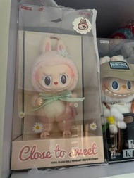 Labubu 小甜心 $400