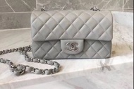 【仙女必備】Chanel mini cf 20cm 灰色銀扣