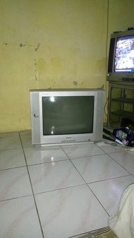 Unik TV 21 inch Panasonic Quintrix Murah