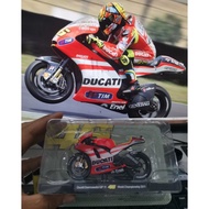 Model Diecast 1:18 VR46 Ducati MOTOGP 2011