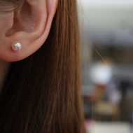 日本直送 彩凜級別 akoya珍珠耳釘 5mm 18k金珍珠耳釘 小米珠耳