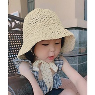 Sedge hat with string for babies