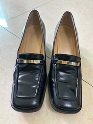 Gucci loafer with heel