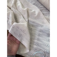 1m 2-way stretch cream lace - size 1m6