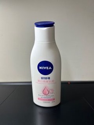 妮維雅美白潤膚乳液