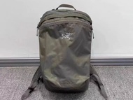 🔥原裝正品 Arcteryx 不死鳥 Heliad 15 全新 刺繡徽標 尼龍防水雙肩包背囊 Backpack 黑色/綠色