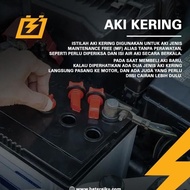 Yuasa YTX7L-BS MF Dry Battery for Vespa Sprint, Primavera, Xmax, etc. Original Motorcycles