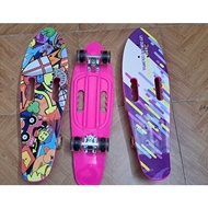 Portable plastic sports skateboard - Wheels with lights, 2 handles.