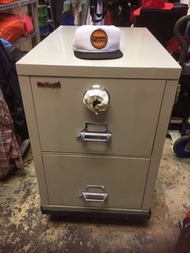 防火文件夾萬附有碌架Fire resistant vault with wheels