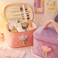 Bentoy Milkjoy กระเป๋าเครื่องสำอางดอกไม้น่ารักรูปการ์ตูนความจุมาก