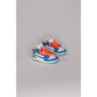 GANTUNGAN SNEAKER 3D AJ1 HIGH X OW UNIVERSITY BLUEKeychain, ROPEORANGE. Hanger