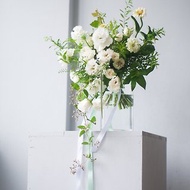 垂墜感白綠捧花 | 鮮花花束 | 可客製 | 新娘捧花 | 婚禮捧花