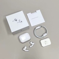 Airpods  pro 2代配有USB-C 充電盒