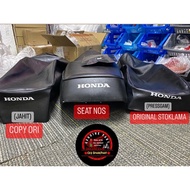 KULIT SEAT | COVER SEAT (PRESS GAM/JAHIT COPY ORI) EX5 HP/DREAM 💯ORIGINAL HONDA (KAIN KILAT)