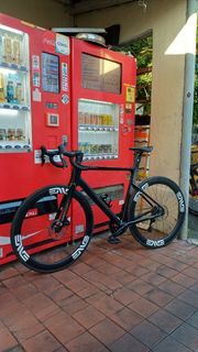 JAVA DECA carbon road bike with ENVE wheels