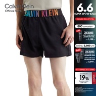 CALVIN KLEIN กางเกงขาสั้นผู้ชาย Pride Collection ทรง Relaxed รุ่น 4NS4S810 001 - สีดำ