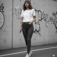 🚨 雙11最後倒數・今晚錯過等明年！【LOEWE 羅意威】白藍LOGO刺繡印花T恤