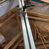 Shaping ruler stopper - Shaped ruler stopper used in table saws and table milling.