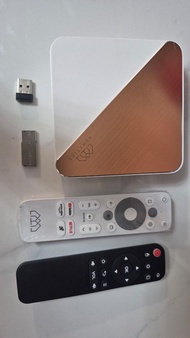 Homatics雙系統電視盒子 Android +CoreELEC