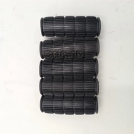 6513963, 5X Rubber Grip (Old Style) Fits Bobcat 453 463 543 553 643 653 741 743