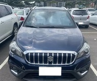 2018 Suzuki SX4 藍色  實際里程：7萬公里  引擎燃料：汽油  驅動方式：2WD  排  氣  量：1.4L 乘客數：5門5座  售價：22萬  💡賞車專線⓿❾❺❽❻❶❽❻❶❸ ❌同行