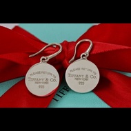 Tiffany & Co. 的Return to Tiffany心形吊飾耳環