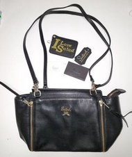 二手黑色Salad 袋連8達通套  香港專門店正品