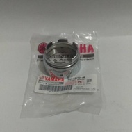 Middle Joint Nut Yamaha Rx-King Rx-Sknalpot 100% ORIGINAL YamahaOriginal Genuine parts.