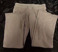 Brandy Melville Low Waist Beige Flared Sweats - Clean girl/Y2K 🐆