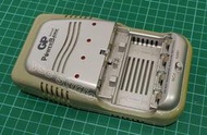 【台灣 現貨】GP Smart Power Bank 4槽 3號4號 鎳氫/鎳鎘 電池 充電器 GPPB01