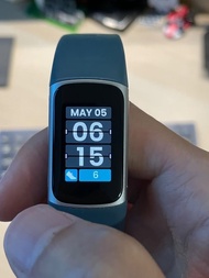 Fitbit Charge 5 (內置 GPS)