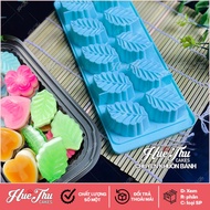 Jelly mold, Leaf ice tray filled with 3D and 4D jelly