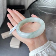 翠手鐲 雪翠金絲玉A級翡翠飄花圓條鐲子 玉石中條手鐲