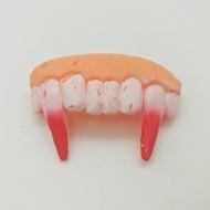 IJVBTV Denture gags ฟันปลอมแบบตลก นักช้อป สไตล์10 ฟันน่าเกลียด ตลกที่ใช้งานได้จริง แผ่นยางรอง ฟันฟันปลอมปลอม แกดเจ็ตแปลกใหม่