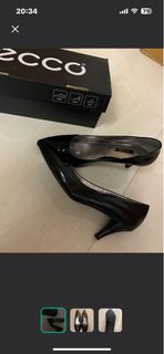 Ecco 黑色高跟鞋 38 碼