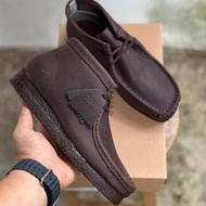 (FREE GIFTS 🎁) CLARKS WALLABEES LEATHER MIDDLE CUT Genuine Leather  KASUT KULIT LELAKI MAN MEN SHOES