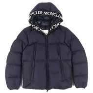 成色極佳 △ MONCLER MONTCLA 標誌刺繡連帽雙拉鍊羽絨衣 海軍藍 1碼 國內正品 男款