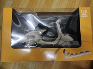 1/6 Vespa 電單車
