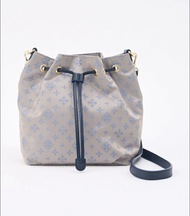 Russet Japan drawstring shoulder bag