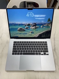 M4 MacBook Air 15吋 16GB RAM 256SSD 冰藍色 宇宙超級無敵勁新淨 香港行貨 電池循次數27 電池最大容量 100% 有原裝充電器 不議價 可預約到門市睇機