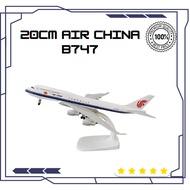 Koleksi Kapal Terbang Diecast Pesawat 20cm Air China B747 Airlines Boeing B747 Model Plane with Whee