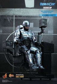 全新1/6 HOTTOYS ROBOCOP COLLECTIBLE FIGURE WITH MECHANICAL CHAIR (DOCKING STATION) MMS203D05 (自取減收$20)