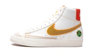 Nike mens Blazer Mid 77 Vintage