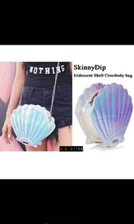 英國 SkinnyDip Iridescent Shell bag 五彩貝殼 鍊條 側背包