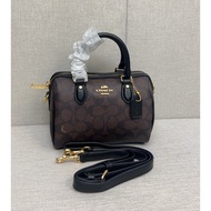 100% Authentic Brand Size: 18*12*10 cm CH159 CH160 CH370 CH469 CH157 CH161 CH276 CW329 CS182 Mini Ro