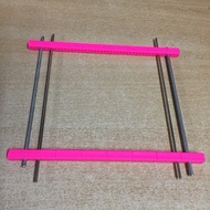 Multi-colored tooth bars used to connect 2mm, 2.5mm car axles, about 15cm long